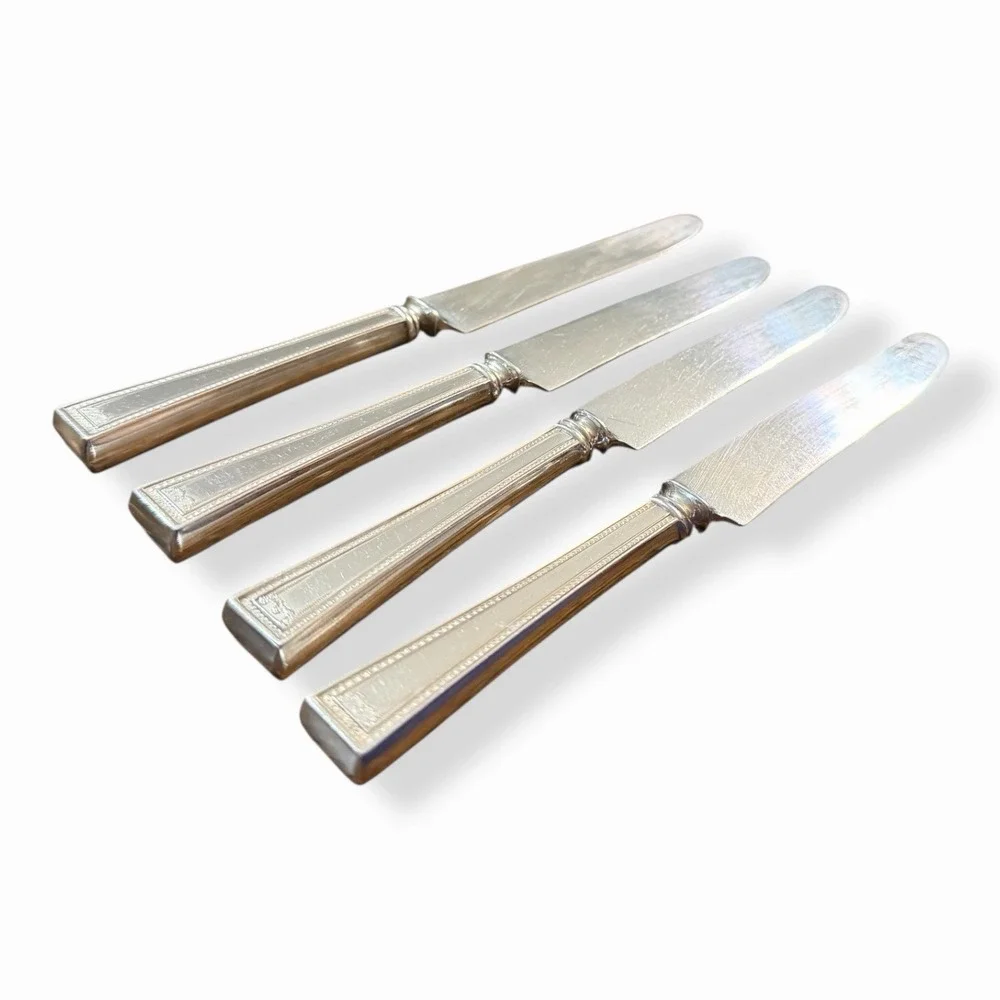 Vintage Art Deco Silver Tone Dinner Knives Beaded Border Set of 4 9.75 Inch
